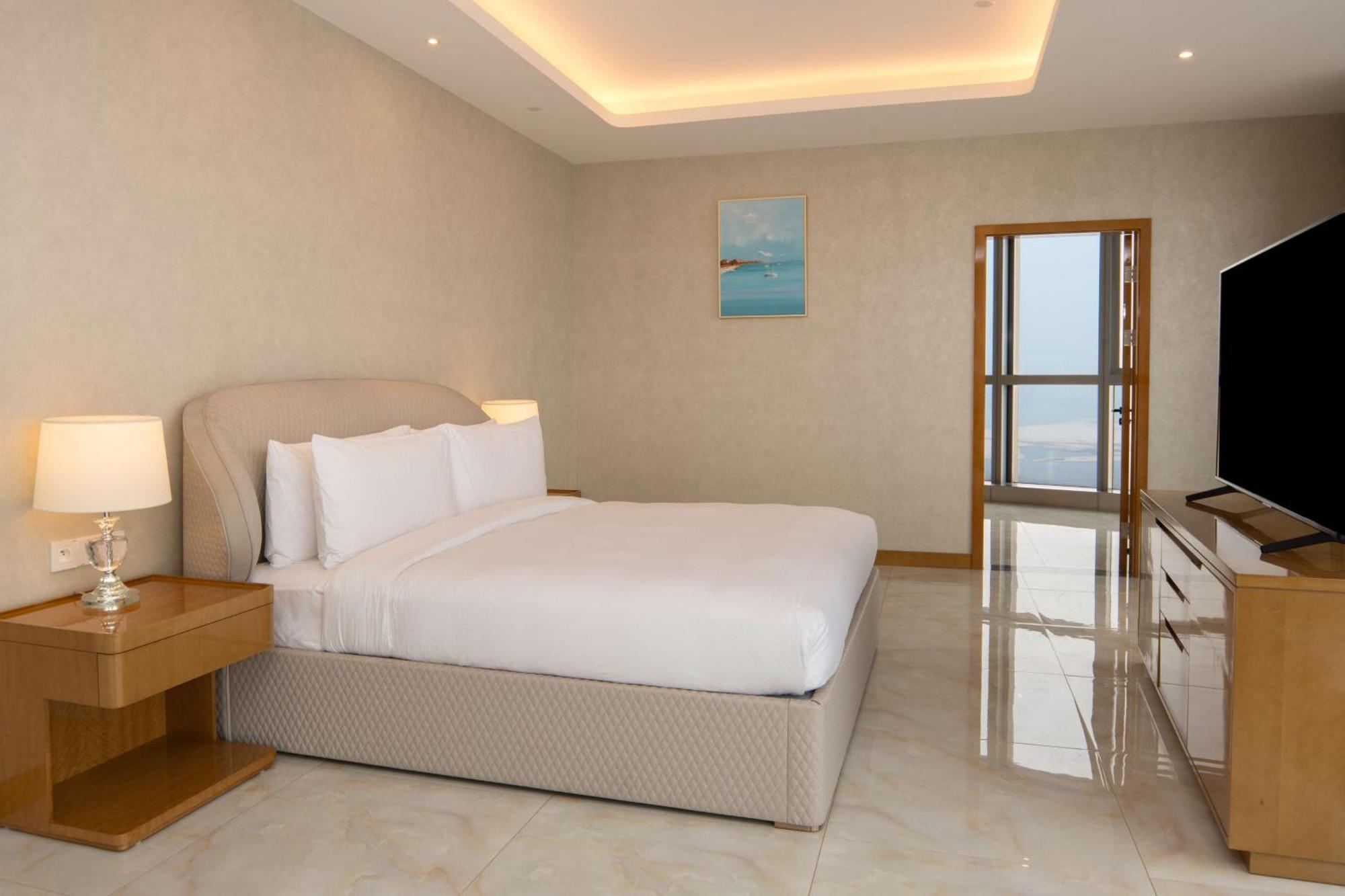 Hilton Brazzaville Les Tours Jumelles Hotel & Residences Exterior photo