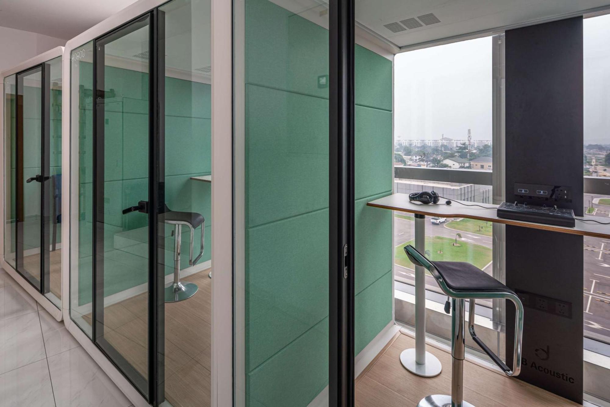 Hilton Brazzaville Les Tours Jumelles Hotel & Residences Exterior photo