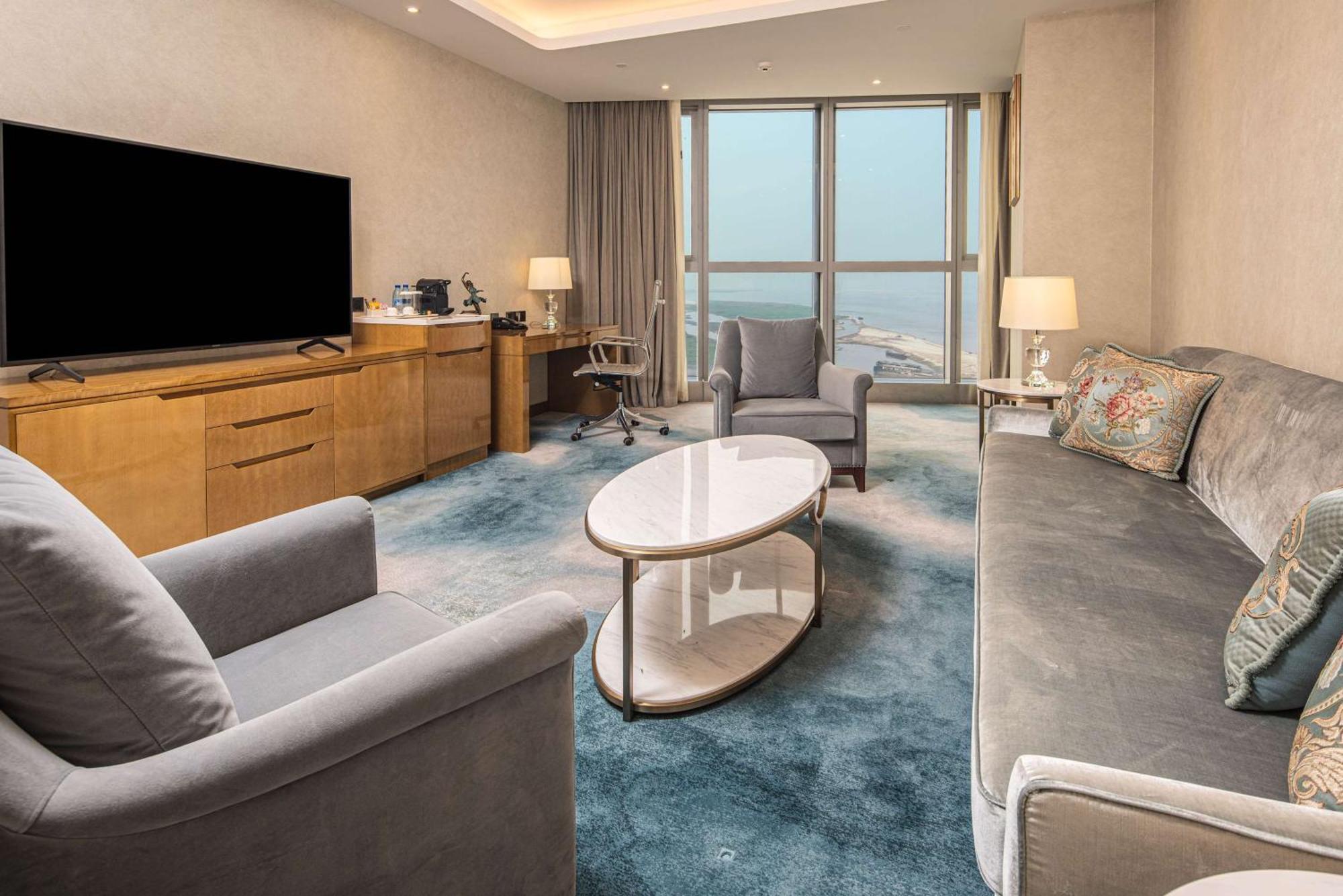 Hilton Brazzaville Les Tours Jumelles Hotel & Residences Exterior photo